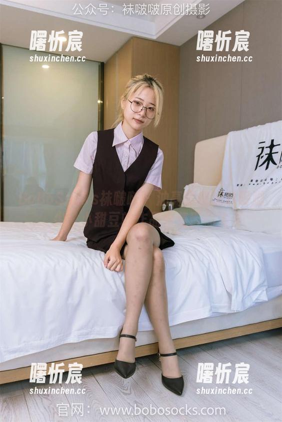 BoBoSocks袜啵啵 - 油亮黑丝加透明脚尖:小甜豆的作品合集带你飞 BoBoSocks袜啵啵 - 油亮黑丝加透明脚尖:小甜豆的作品合集带你飞