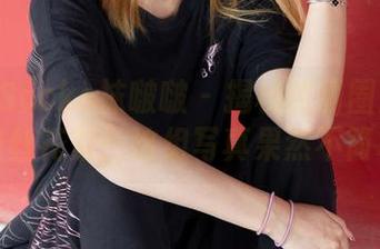 BoBoSocks袜啵啵 – 揭秘甜甜圈！校服裤里丝花絮：这组写真果然不简单！