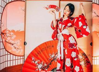 GIRLT果团网 – 看！陈雅漫在海边的套图，简直就是：‘这是我的沙滩，我的场子’