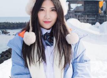 IMiss爱蜜社 – 办公室也疯狂：Lavinia肉肉最新写真集，谁说不能在工作里找到乐趣！