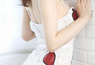 MyGirl美媛馆 – 让白丝牵引你的视线：伊小七MoMo写真合集进击！轻松又迷人！