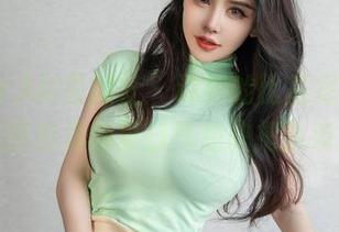 XINGYAN星颜社 – 说好的比基尼写真，何晨曦图包里的夏日气息快把我淹没了！