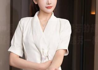 Xiuren秀人网 – MODEL伊若的裸足影像：让高清写真集为你讲述另一种美