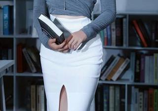 Xiuren秀人网 – “本来只是想偷瞄UU酱的制服写真，没想到一发不可收拾！”图包简直是个小宇宙。