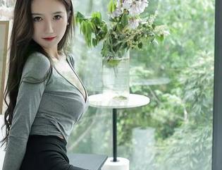 Xiuren秀人网 – 照片里的悠悠YOYO：瑜伽姿势和心情的二重奏，总有一个能戳到你！