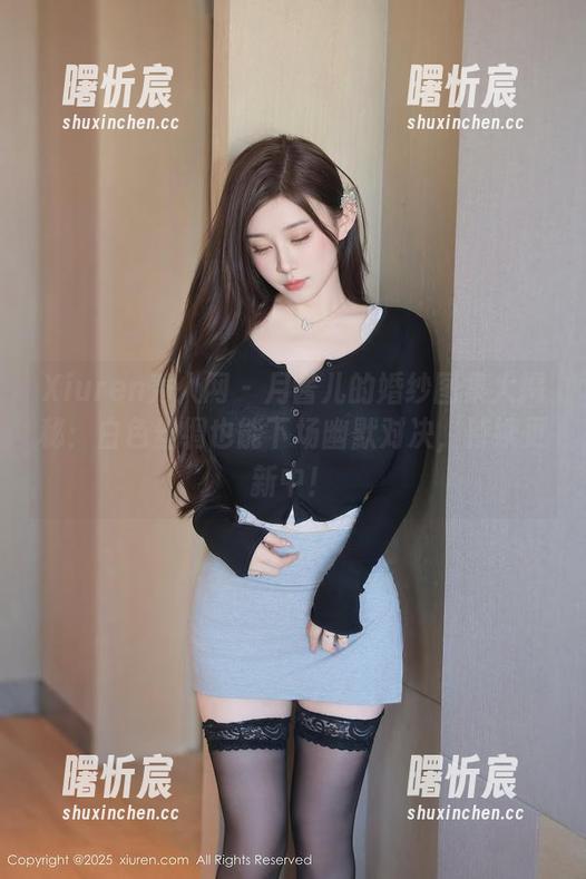 Xiuren秀人网 - 月酱儿的婚纱图集大揭秘：白色丝绸也能下场幽默对决，持续更新中！