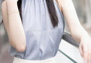 Xiuren秀人网 – 王曼柔旅拍：这图库里的私房照，让人怀疑人生，真的是博主吗？