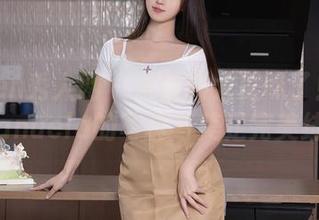 Xiuren秀人网 – 这福利太美味了！玛鲁娜Manuela的写真与美足完美结合！