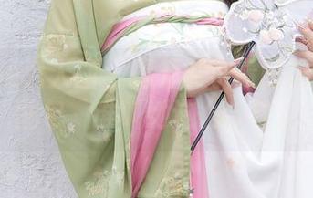 Xiuren秀人网 – 揭开艾小青的黑丝美图图包，谁叫她这么会撩！