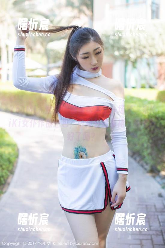 YouMi尤蜜荟 - 像是踏入了一场梦，宋KiKi女仆作品图包，白衬衫加围裙，我准备好了吗？