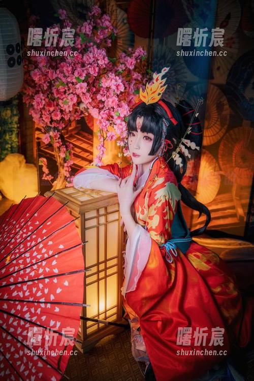 yui金鱼在线:黑贞德的世界,水面下的涟漪与暗涌 yui金鱼在线:黑贞德的世界,水面下的涟漪与暗涌