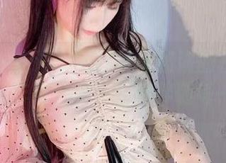 微密圈 – 走进十万口草莓粥粥的校服图集，资源丰富，童年回忆伴随每一页！
