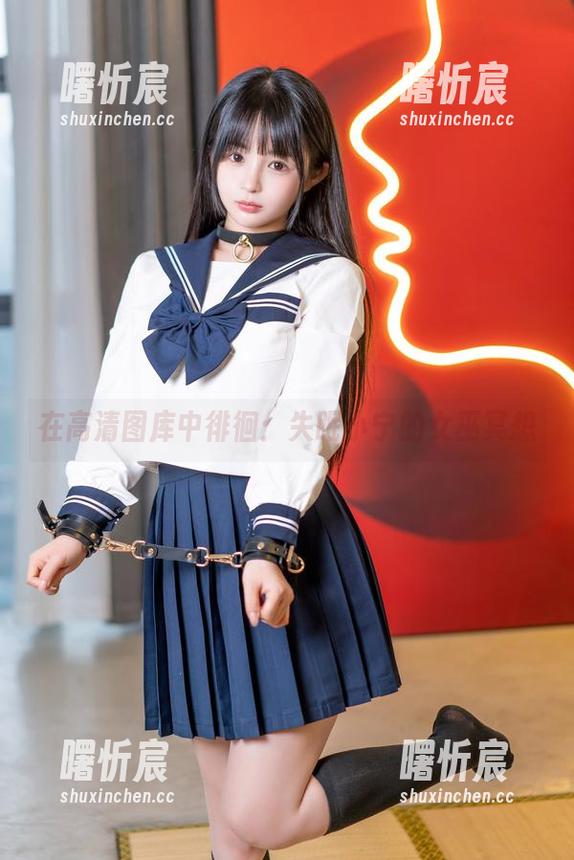 在高清图库中徘徊：失眠小宁的女巫冥想