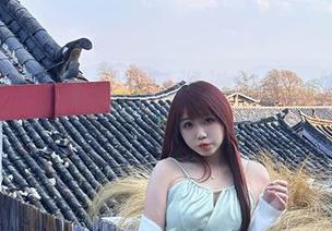 宝儿mysterial最新泳池cos，她的魅力真是让人眼花缭乱啊！