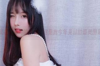 小小奶瓶儿与她的眼镜：这是我今年见过的最美图集了！