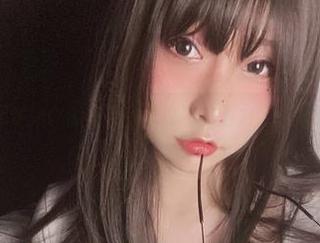 看！小泉学姐吖的图册，恶魔般的魅力，让人无可自拔