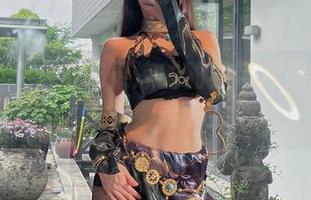 微密圈 – 小玉吃果冻的豹纹带尾巴私房图片，预警！看了会心动