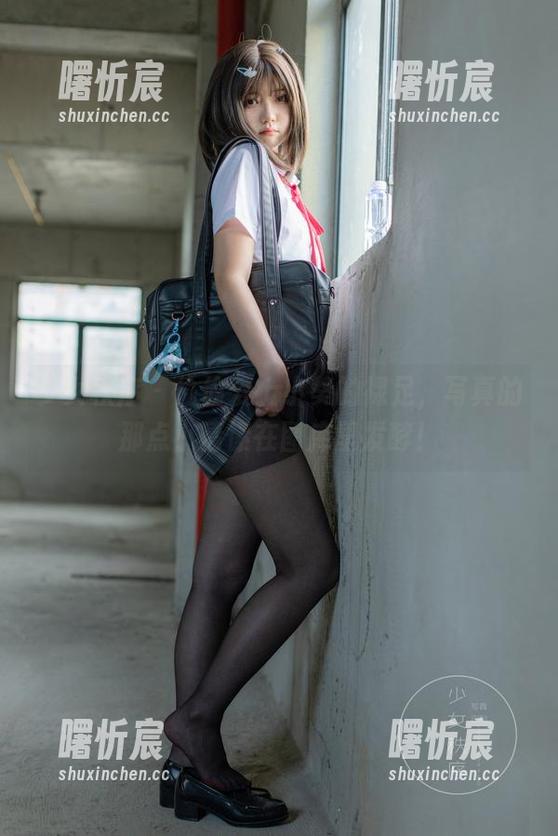 少女秩序 - 偷偷爱上小葵的裸足,写真的那点小情愫在图库里发酵! 少女秩序 - 偷偷爱上小葵的裸足,写真的那点小情愫在图库里发酵!