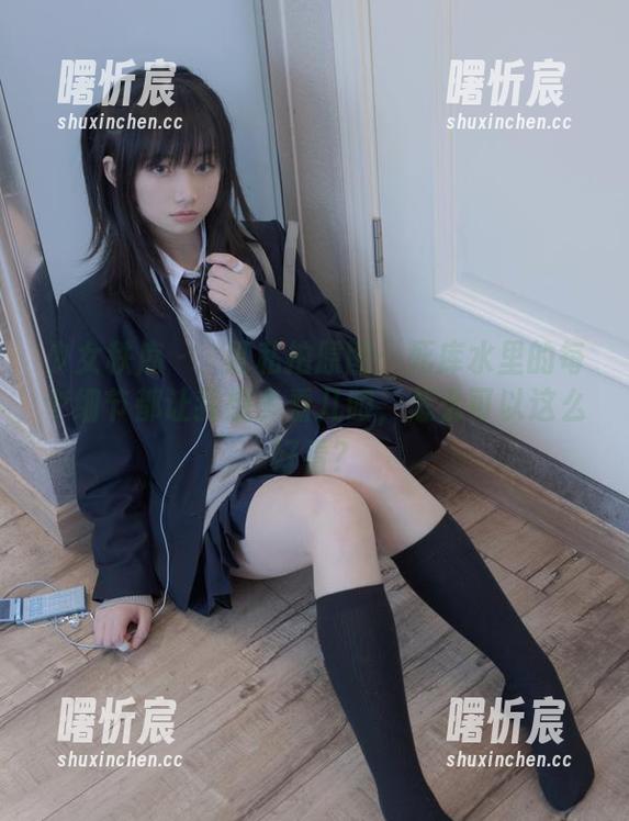 少女秩序 - 晞可私拍原图:死库水里的每个细节都让我想多看几眼,怎么可以这么好看? 少女秩序 - 晞可私拍原图:死库水里的每个细节都让我想多看几眼,怎么可以这么好看?