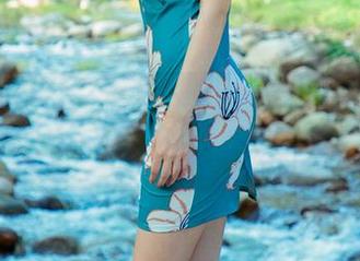 尤果网 – 夏天的阳光下，王莹的全套写真，你觉得她是个闷骚的夏日女孩吗？
