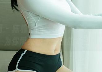 尤果网 – 陈雅漫的粉色写真集：原图瞬间为你带来桃子一般的心动！