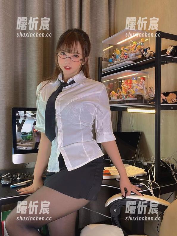 微密圈 - 艺术瞬间:张思允带你领略烈焰玫瑰房车的精选之美 微密圈 - 艺术瞬间:张思允带你领略烈焰玫瑰房车的精选之美