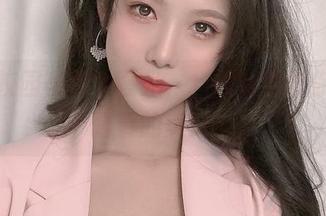 最新校园写真大曝光，抖娘利世带你重温青春的美好！