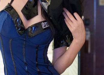推女郎 – 哇，王李丹尼的白色写真原图竟然让我想起了小时候的雪，太奇妙了！