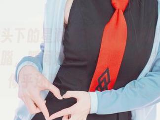 原图镜头下的星澜是澜澜叫澜妹呀，瑶池里洗凝脂，瞬间减龄十岁吧？精选时刻，似乎还闻得到水的清香。