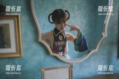 追随星黛鹿鹿i的私房美图,身体链像是艺术的魔法 追随星黛鹿鹿i的私房美图,身体链像是艺术的魔法
