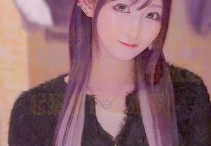 月城委员会的婚纱，原图透着那种淡淡的梦幻，仿佛每一缕光线都在低语，快来一起猜测它的故事！