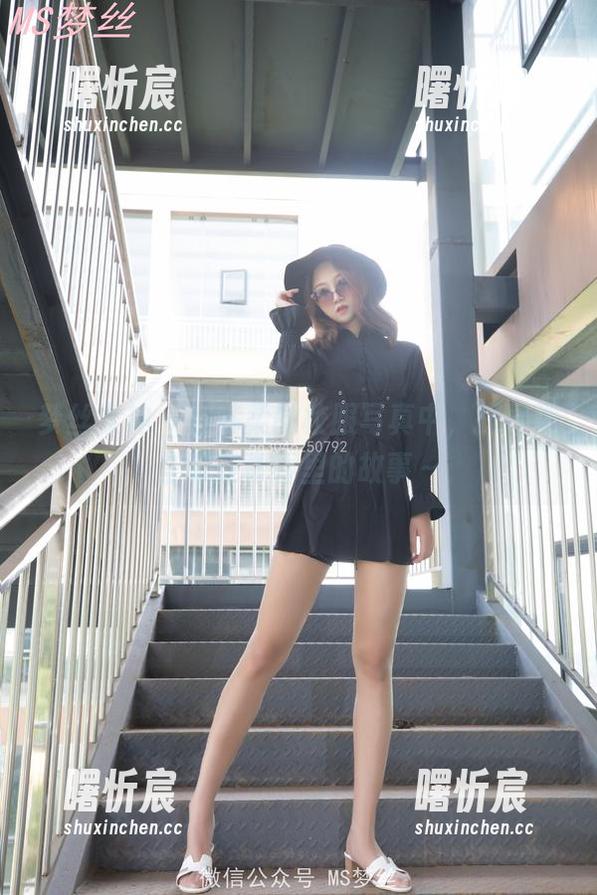 梦丝女神 - 在苏柔的校服写真中，探寻那些藏在青春里的故事～