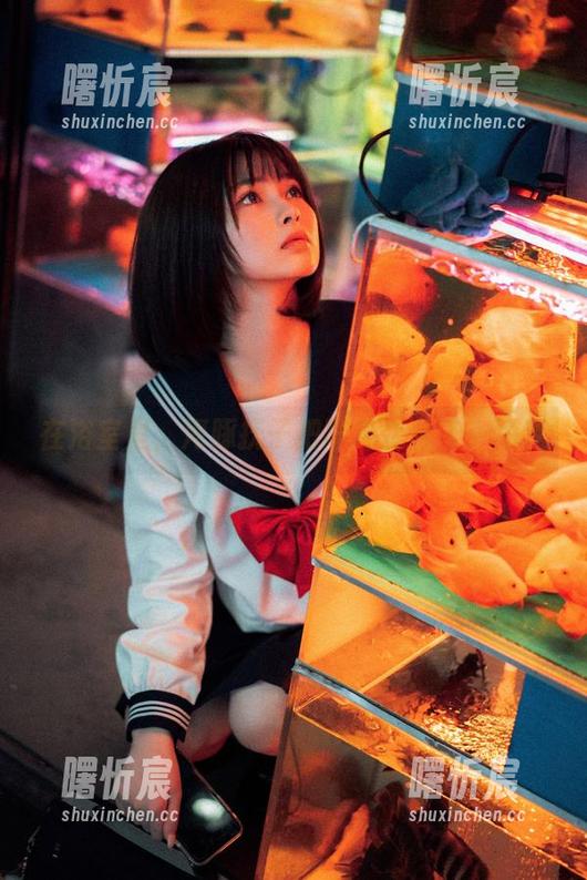在浴室里,河豚抚子把写真变成了一场梦 在浴室里,河豚抚子把写真变成了一场梦