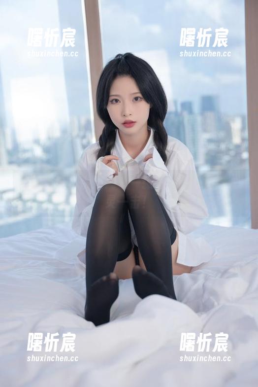 粉色的清水由乃：每一张套图都在给我心灵一击！