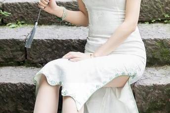 秀人网 – Olivia童安琪写真：肉丝般的轻盈，总是能捕捉我的眼球。