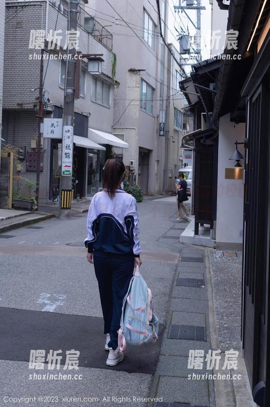 秀人网 - 从书本到镜头:z杯悠悠的校园写真原图更新中,不要错过哦! 秀人网 - 从书本到镜头:z杯悠悠的校园写真原图更新中,不要错过哦!