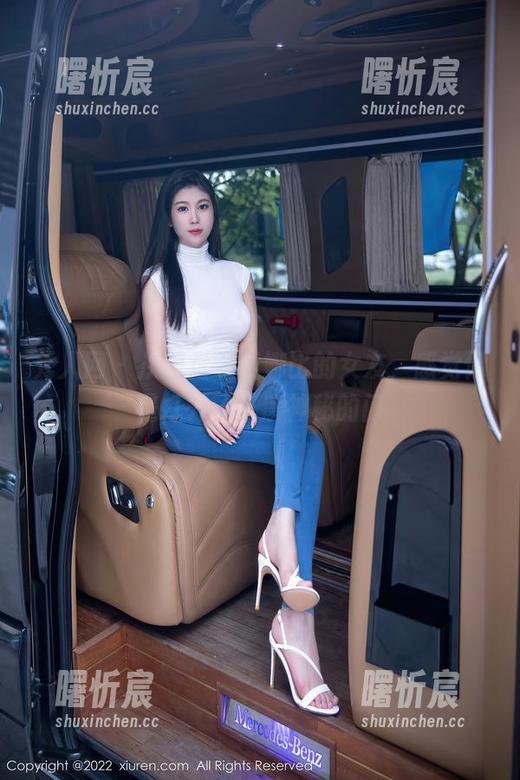 秀人网 - 从网盘下载娜比的女友,感觉像是打开了一扇神秘的门 秀人网 - 从网盘下载娜比的女友,感觉像是打开了一扇神秘的门