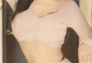 秀人网 – 小兔纯纯的写真秘笈：这种自拍你绝对想不到！