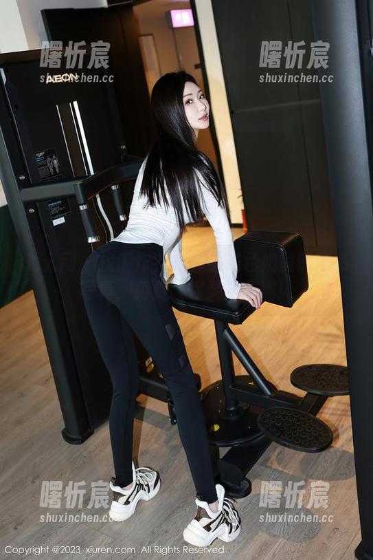 秀人网 - 找工作?先看看桃色奶酪的秘书写真,免费让你灵感满满! 秀人网 - 找工作?先看看桃色奶酪的秘书写真,免费让你灵感满满!