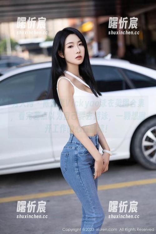 秀人网 - 陈念灵Vickyao泳衣美图合集，看完差点以为自己要去游泳，一颗想撇开工作的心在翻滚！