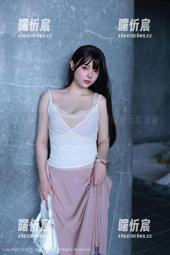 秀人网 - 看韩珊珊,写真里的夏天就是这么热情! 秀人网 - 看韩珊珊,写真里的夏天就是这么热情!