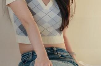 绮梦摄影 – 无圣光下的穿搭：子涵与丝袜的亲密接触！