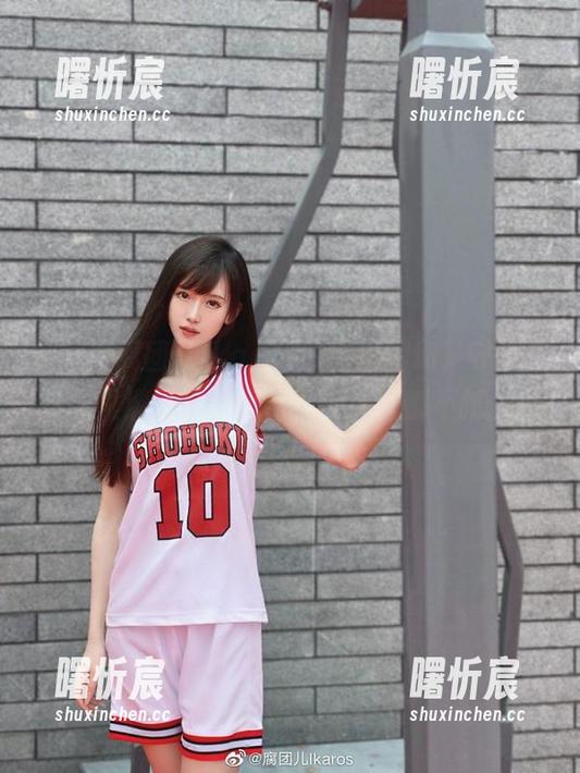 这就是腐团儿Ikaros的免费图册，守望先锋里满满都是风格，怎么看都不腻。