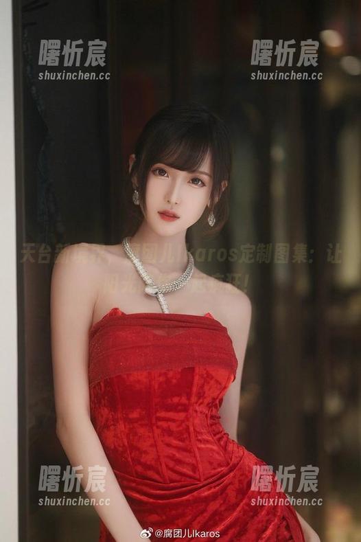 天台新境界,腐团儿Ikaros定制图集:让阳光陪你一起疯狂! 天台新境界,腐团儿Ikaros定制图集:让阳光陪你一起疯狂!