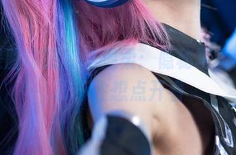 这就是腥味猫罐的温柔：隐秘写真全集，忍不住想点开看