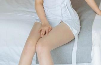 花漾show – 谁说牛仔裤不能有福利？赵惟依coco的图集告诉你！