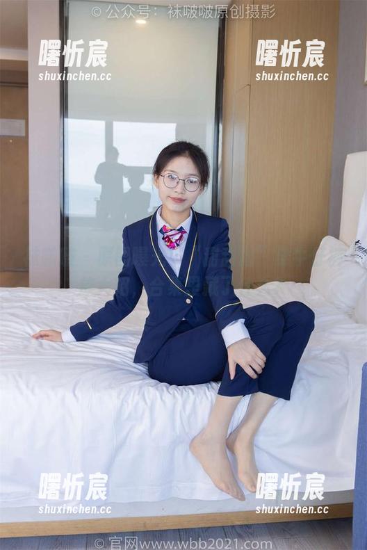 袜啵啵 - 原图曝光!“甜甜圈”穿牛仔裤放大招,合集里藏了什么? 袜啵啵 - 原图曝光!“甜甜圈”穿牛仔裤放大招,合集里藏了什么?