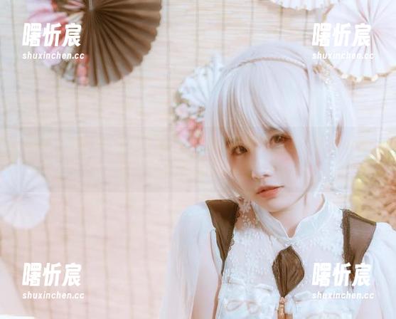 轻松一看！阿半今天很开心的猫猫修女原图，谁说修女不能搞怪？