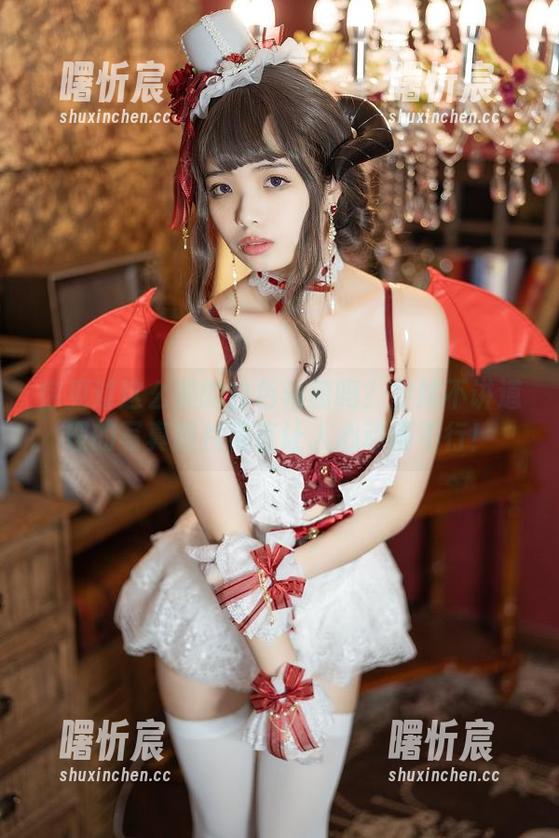 你见过这么美的白色希腊吗?雯妹不讲道理的写真图片简直让人心动得不行! 你见过这么美的白色希腊吗?雯妹不讲道理的写真图片简直让人心动得不行!