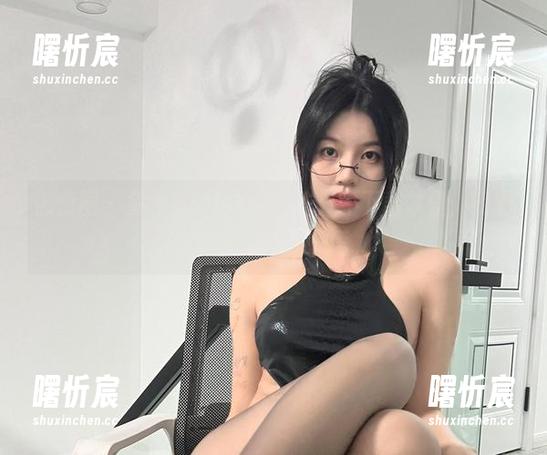 微密圈 - 鱼神鱼的秘书&内衣:不下载才怪,我们的眼光不会撒谎 微密圈 - 鱼神鱼的秘书&内衣:不下载才怪,我们的眼光不会撒谎